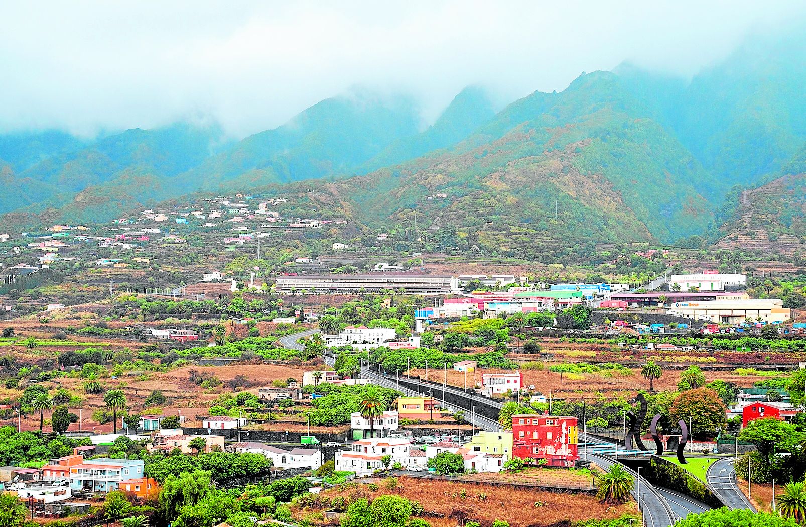 La borrasca irá remitiendo a lo largo de mañana dejando lluvia, viento y tormentas