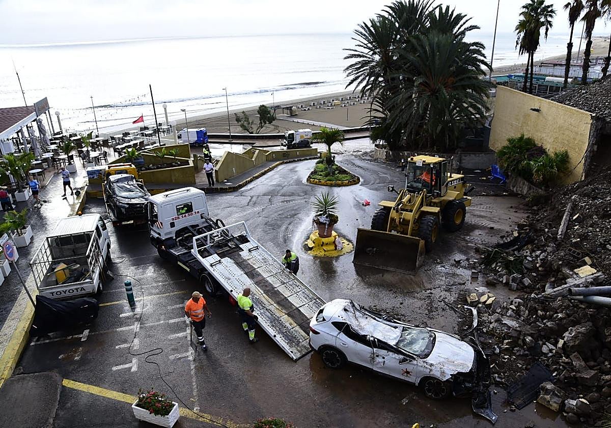 Así fue la caída del muro en San Bartolomé de Tirajana