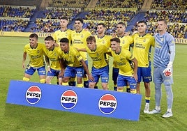 Formación de la UD Las Palmas en casa.