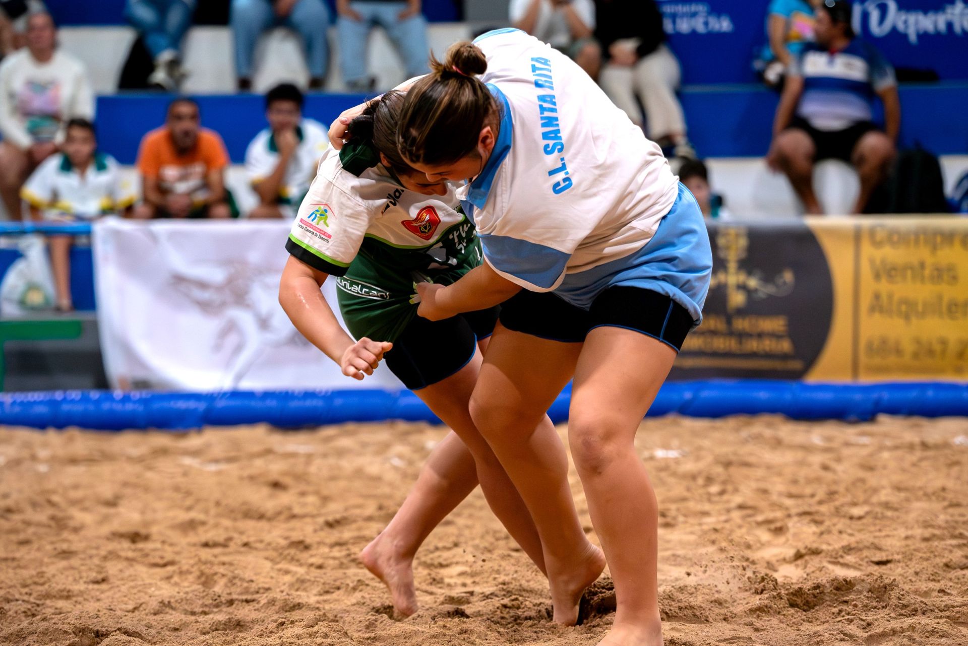 Espectáculo con el torneo Fajín de Lucha Canaria