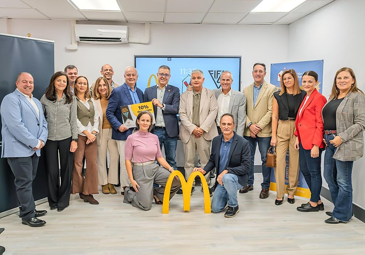 La Fundación Canaria de la Federación Interinsular de Fútbol de Las Palmas dona 1 euro por cada miembro federado a la Fundación Infantil Ronald McDonald
