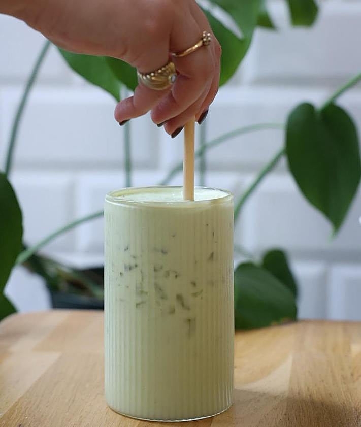 Imagen secundaria 2 - Las nuevas bebidas: Matcha Cloud y Van Blue Matcha.