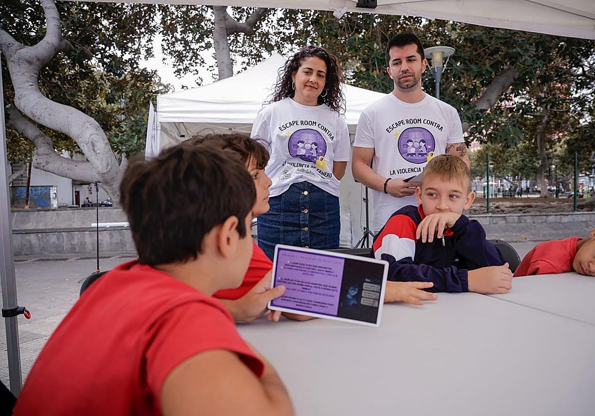 Escape room contra la violencia machista, en imágenes