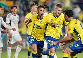 Manu Fuster, tras marcar el 1-0 ante su exequipo.