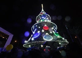 El encendido de las luces de navidad de Las Arenas, en imágenes