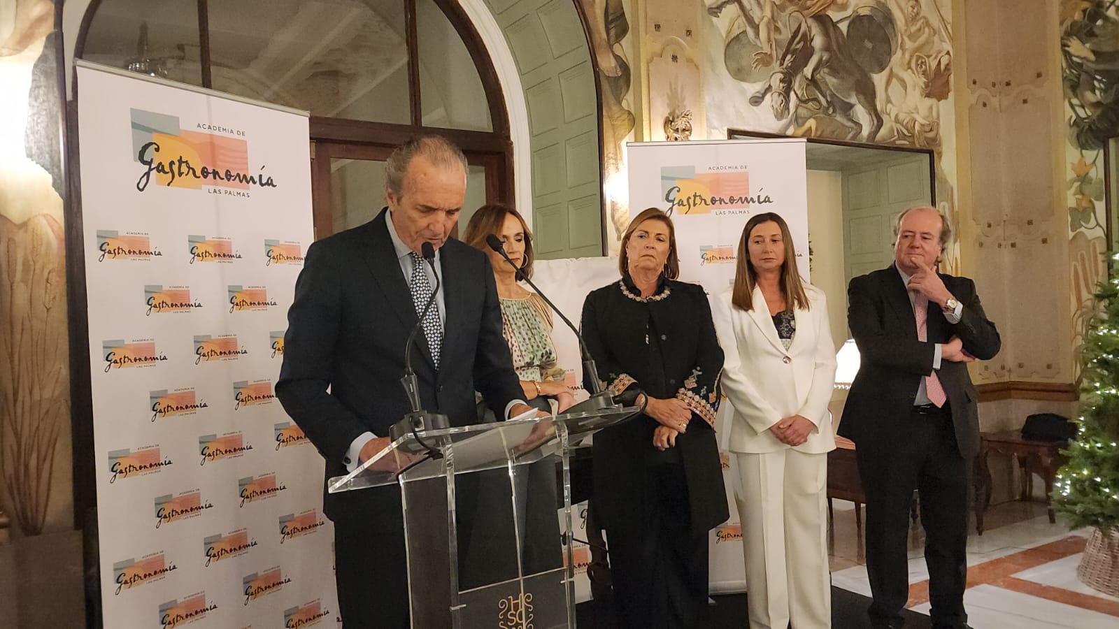 Noche de excelencia culinaria en Las Palmas: los premios de la Academia llenan de brillo el Santa Catalina