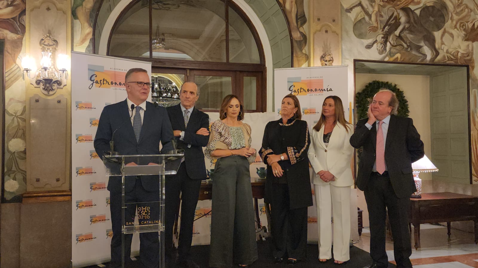 Noche de excelencia culinaria en Las Palmas: los premios de la Academia llenan de brillo el Santa Catalina