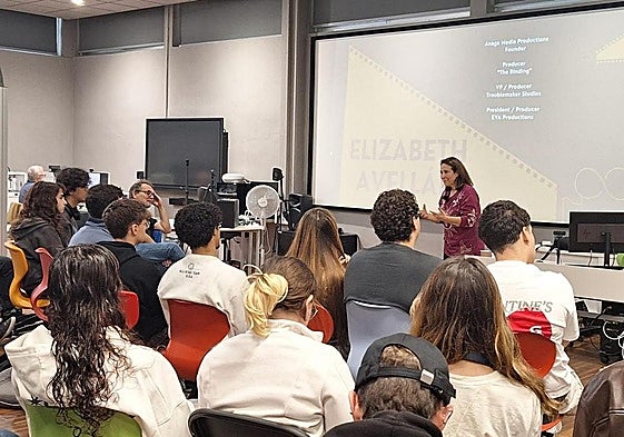 Un momento de la masterclass impartida al alumnado del ciclo superior de producción audiovisual del CIFP César Manrique.