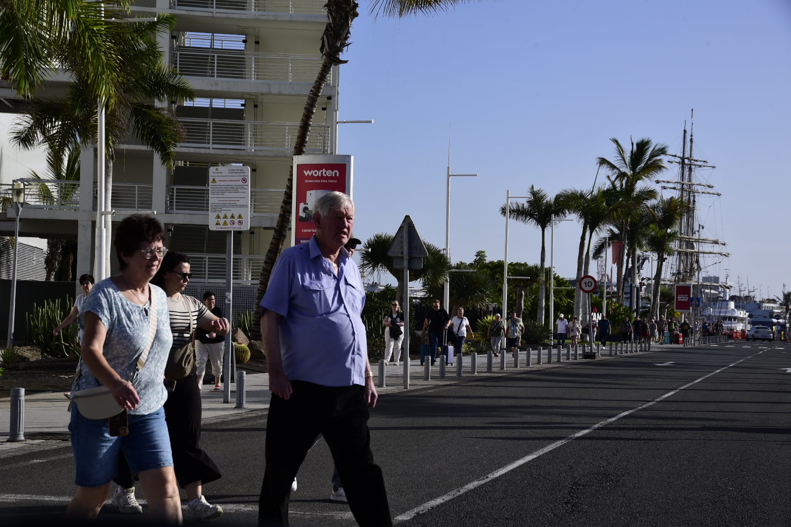 Imagen secundaria 1 - 8.000 turistas en cuatro cruceros este domingo en Las Palmas de Gran Canaria