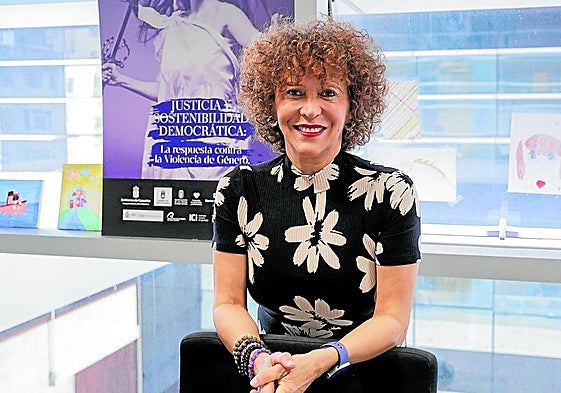 Auxiliadora Díaz, en su despacho del juzgado de violencia sobre la mujer de Las Palmas.