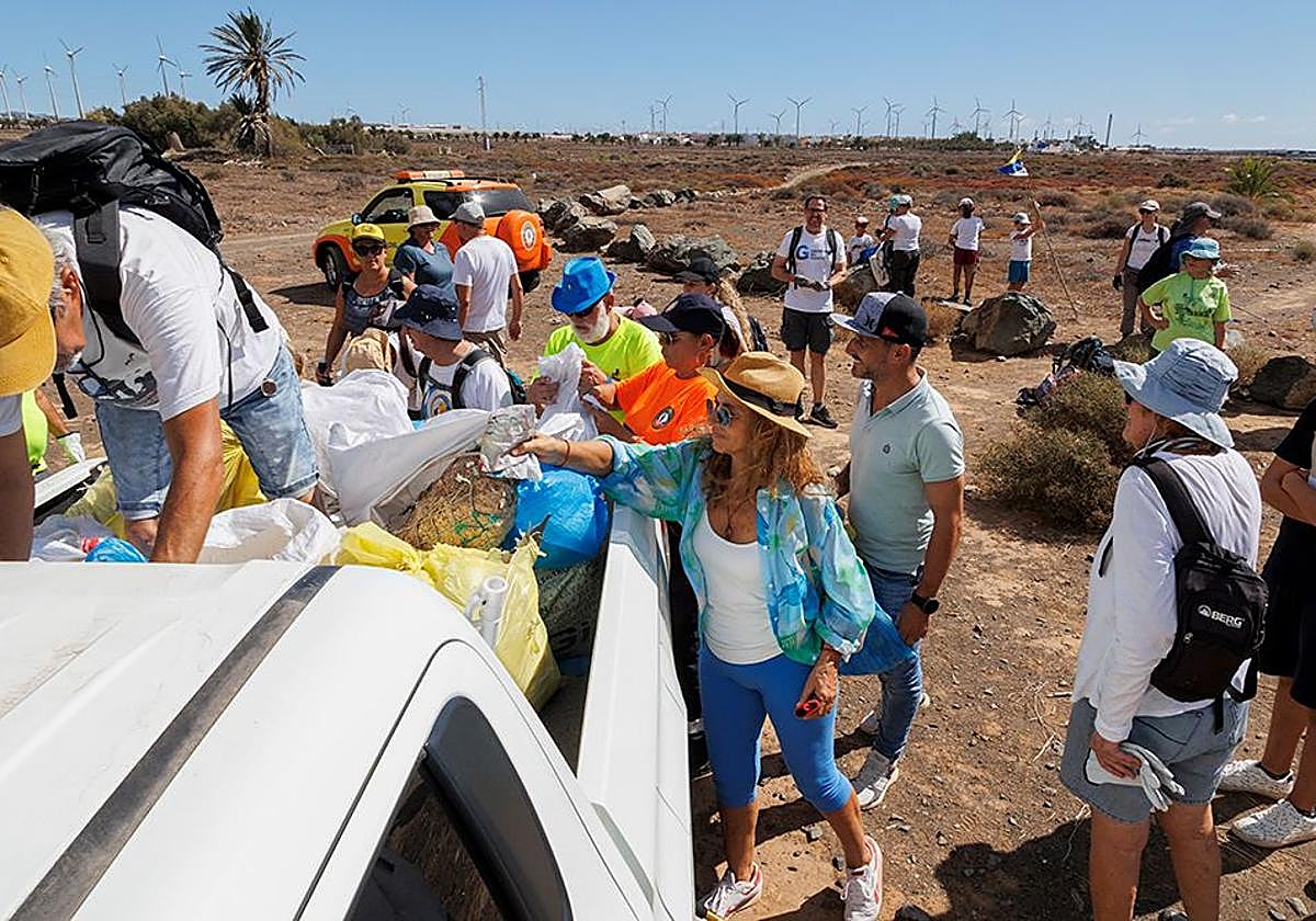 Foto de archivo de una campaña de limpieza.