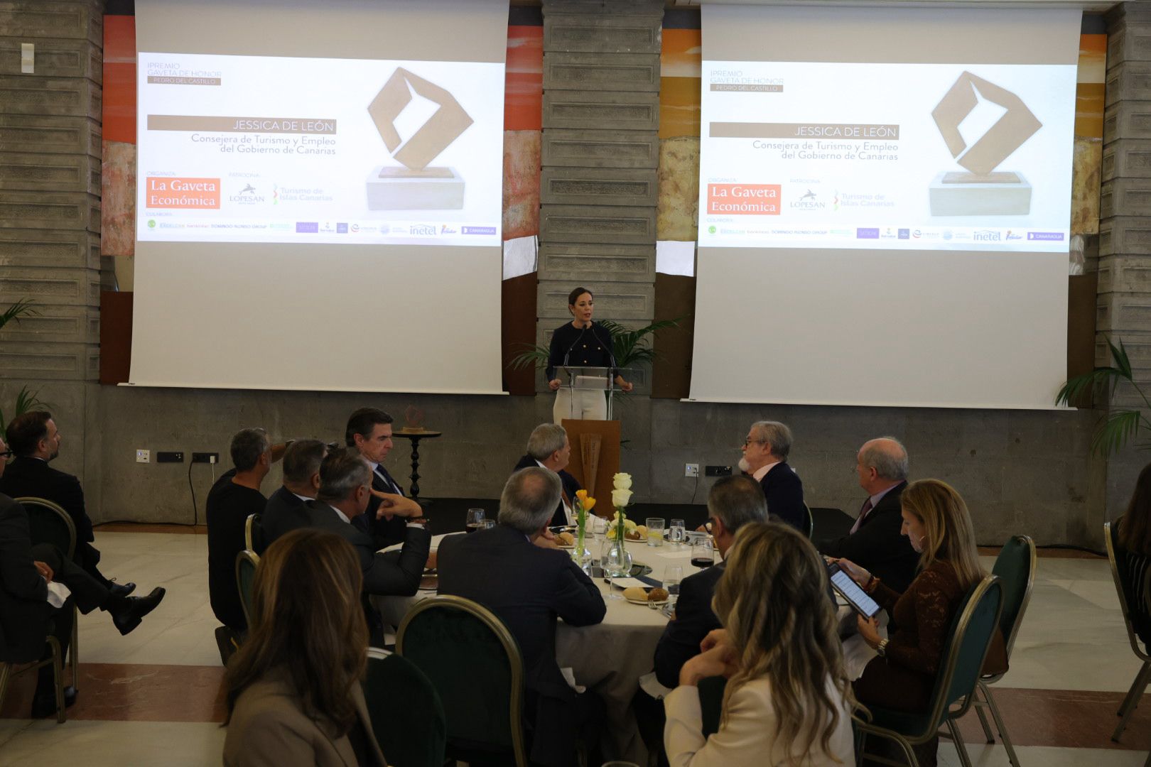 Imágenes de la entrega del I Premio Gaveta de Honor a Pedro del Castillo