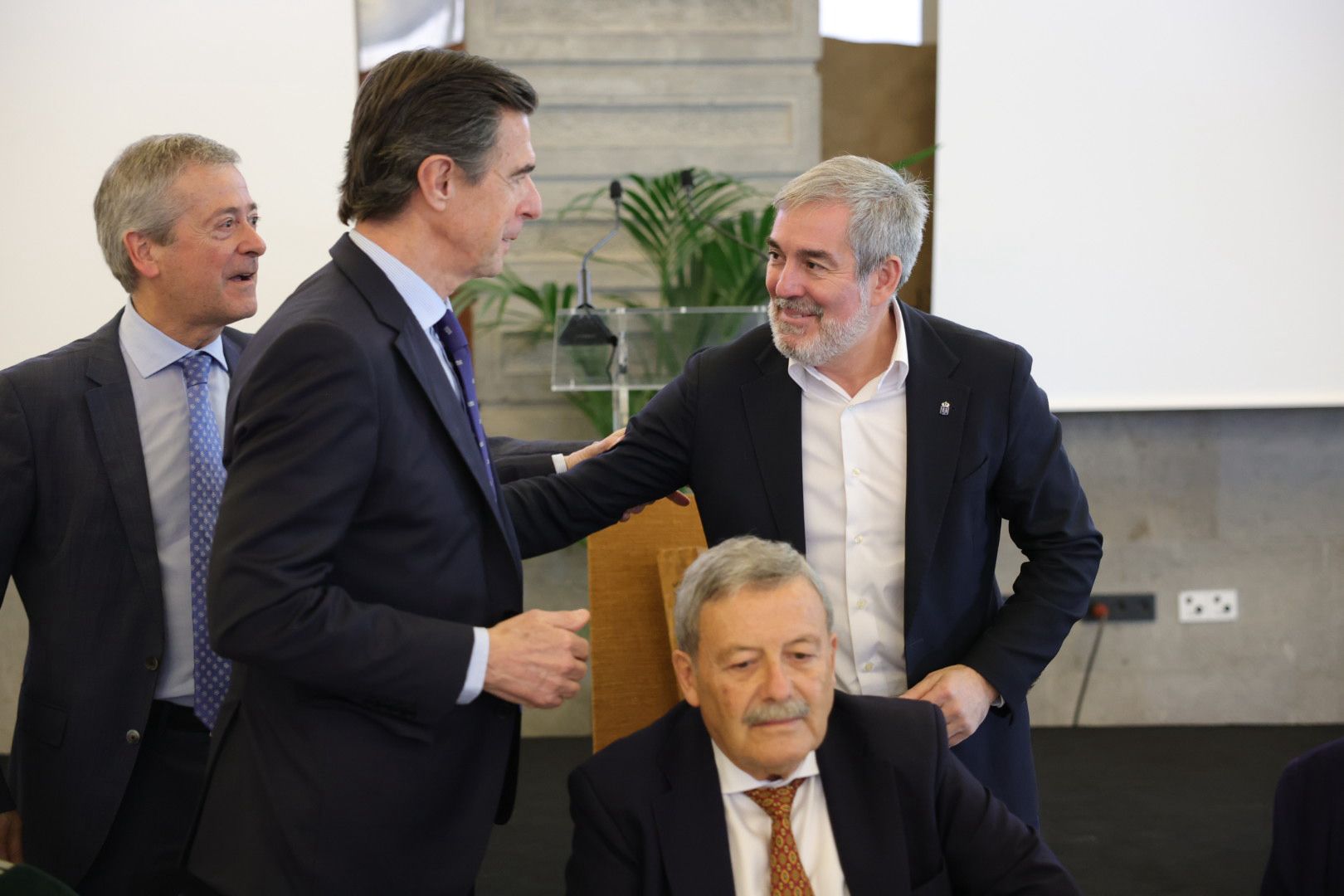 Imágenes de la entrega del I Premio Gaveta de Honor a Pedro del Castillo