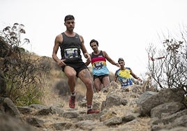 Imagen de una prueba atlética por el entorno rural de Gran Canaria.
