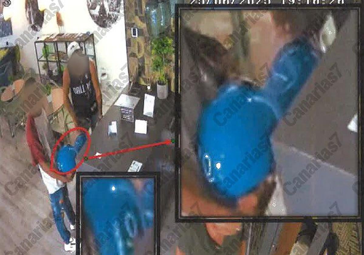 Imagen principal - El sicario que ejecutó al Conejero llegó en moto, «le pegó un par de tiros y se fue»