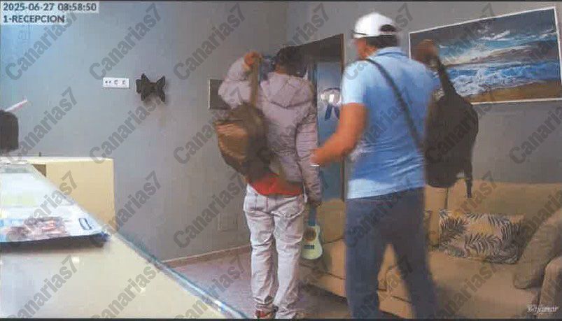 Imagen secundaria 2 - Imagen de la motocicleta que utilizaron con la matricula modificada.