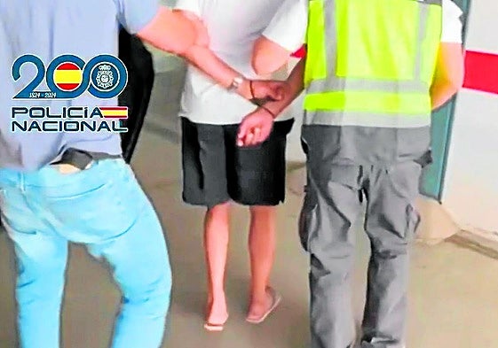 Diego Ferney P.N. en el momento en el que fue arrestado en Sevilla.