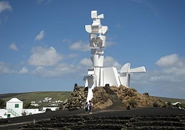 Escultura de la Fecundidad, de César Manrique,.