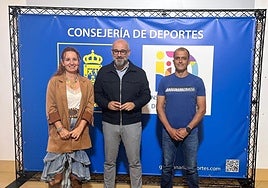 La presidenta de la Federación de Hípica, Noemí Carreras, el consejero de Deportes del Cabildo de Gran Canaria, Aridany Romero, y el vocal técnico de jueces de la Federación, Jonay Cabrera.