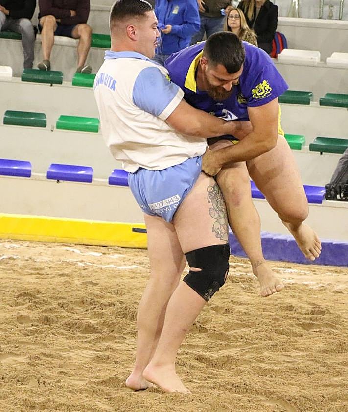 Imagen secundaria 2 - El Maninidra gana y anima la tabla