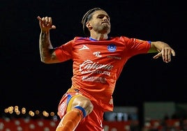Benedetti, con la camiseta del Mazatlán de la Liga MX.