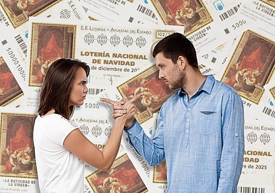 Imagen de archivo de una pareja con décimos de la Lotería de Navidad 2025.