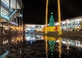 Las Ramblas Centro enciende la Navidad con un mensaje que invita a reflexionar: «Más amor, más tiempo, más hogar»