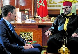 Pedro Sánchez, junto a Mohamed VI en una imagen de archivo.