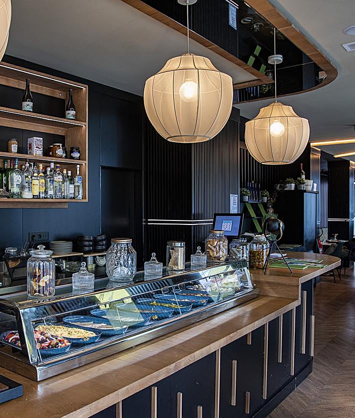 Imagen secundaria 2 - Entrada y estancias de La Santa Barra.