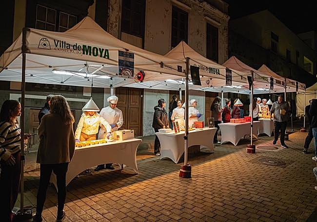 En la calle León y Castillo estarán situadas las carpas de los diferentes establecimientos participantes en la «Navidad Gastronómica, Sabores de Gran Canaria»