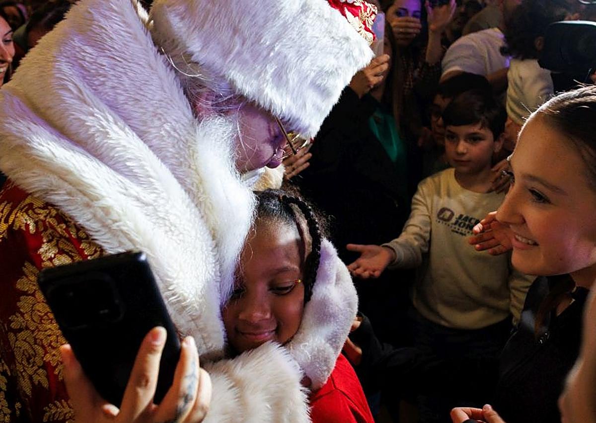 Imagen secundaria 1 - El Centro Comercial Alisios: Una «Navidad Alucinante» de Récords, Magia y Sostenibilidad