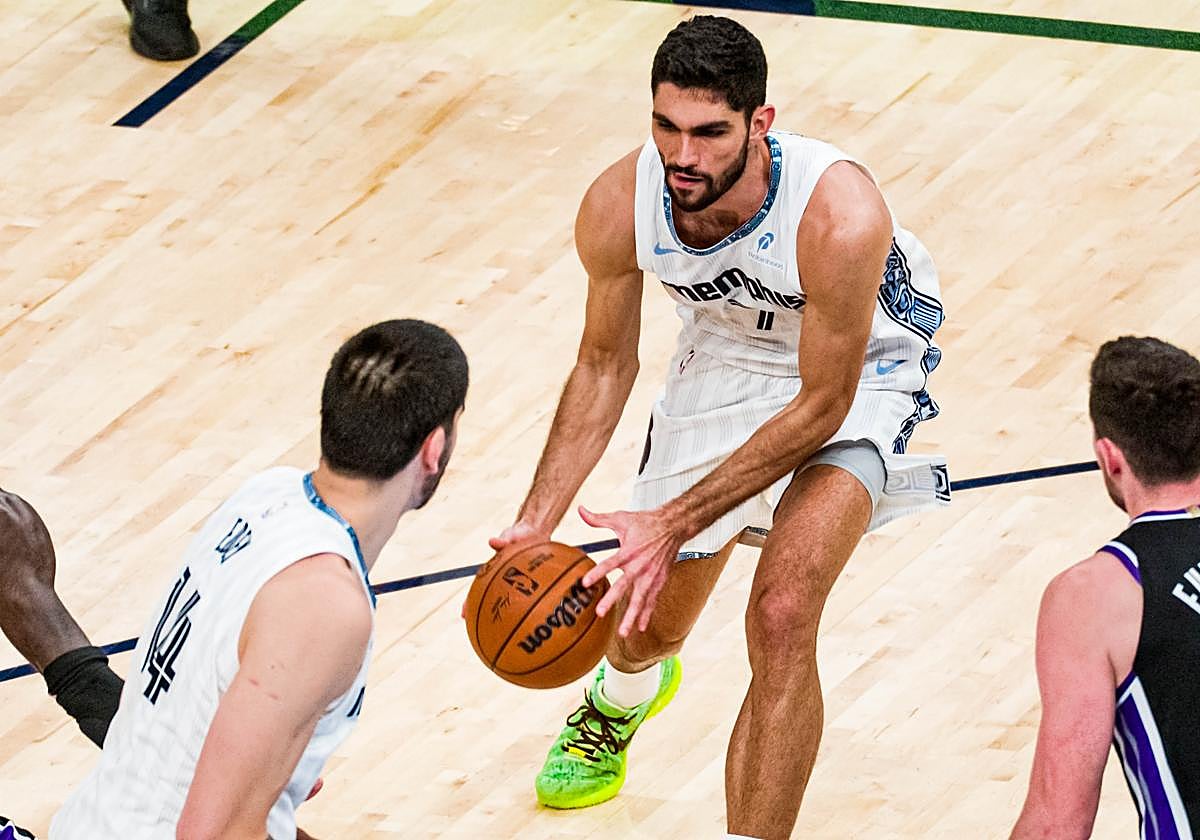 Aldama continúa ganado jerarquía en los Grizzlies de Memphis.