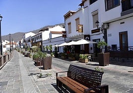 Vista de una de las calles del casco urbano de Tejeda, finalista de Juntos Brillamos Más.