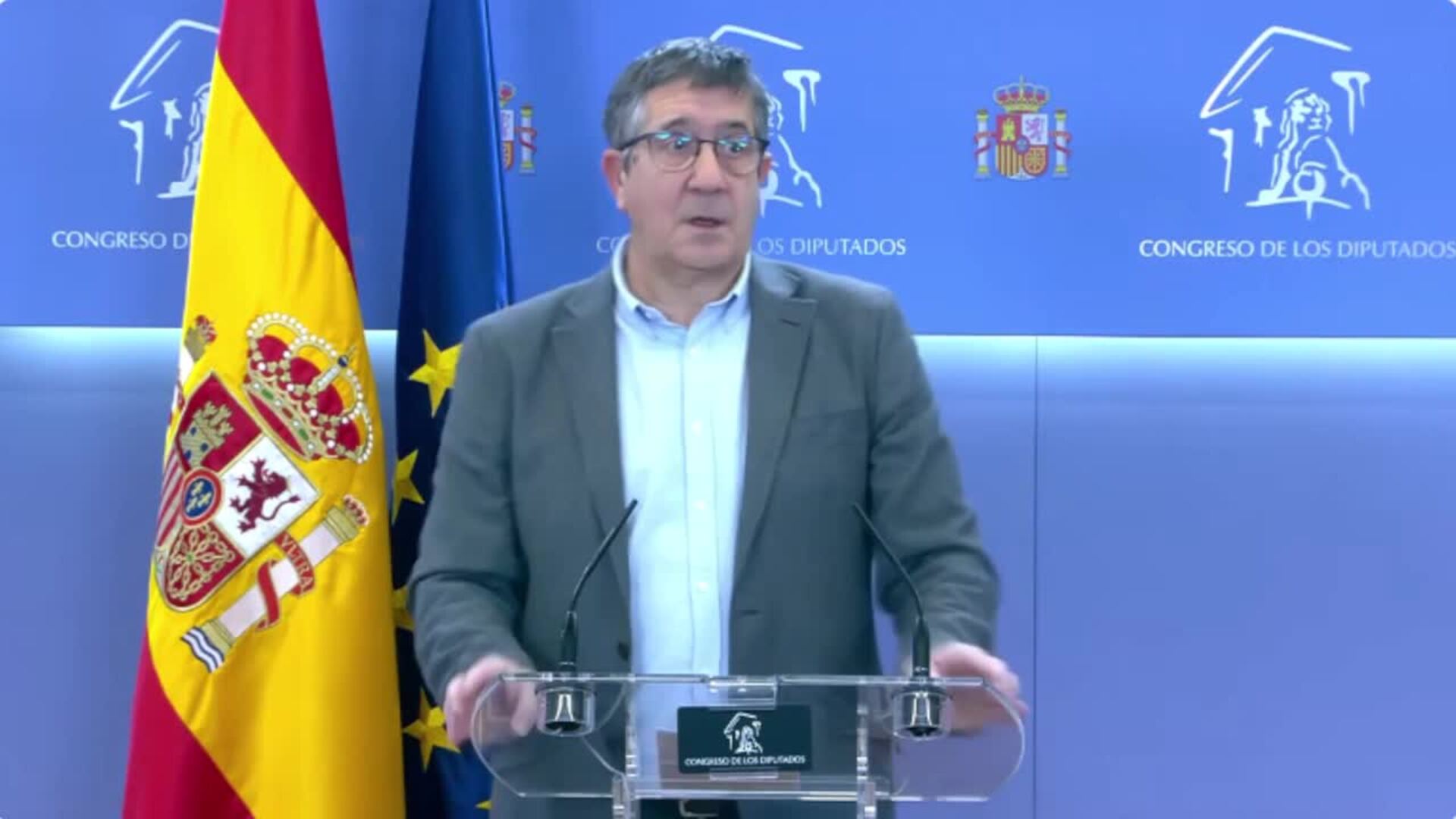 El PSOE defiende aplicar el IRPF al SMI y pide a la izquierda menos "demagogia"