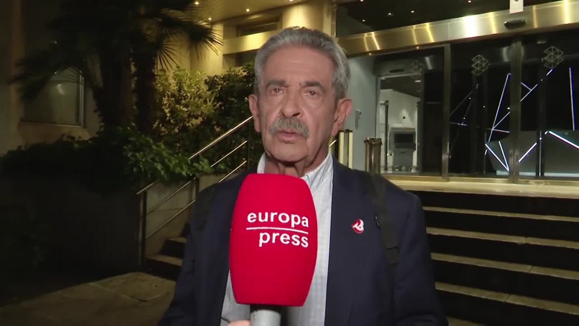 Miguel Ángel Revilla desea que el Rey Juan Carlos venga al acto de conciliación