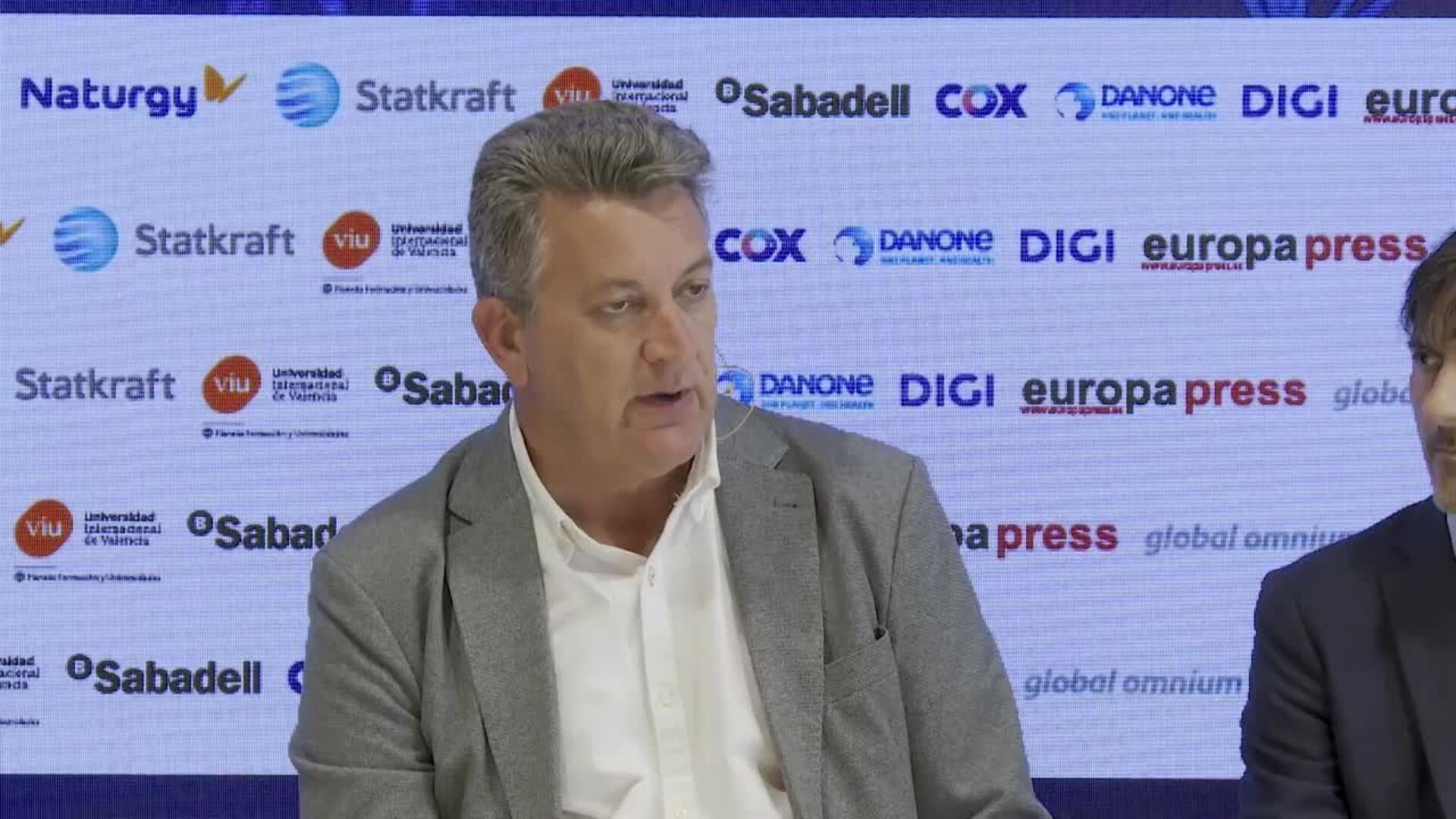 Mus asegura que la Comunitat está en "buen camino" para lograr una transición energética justa