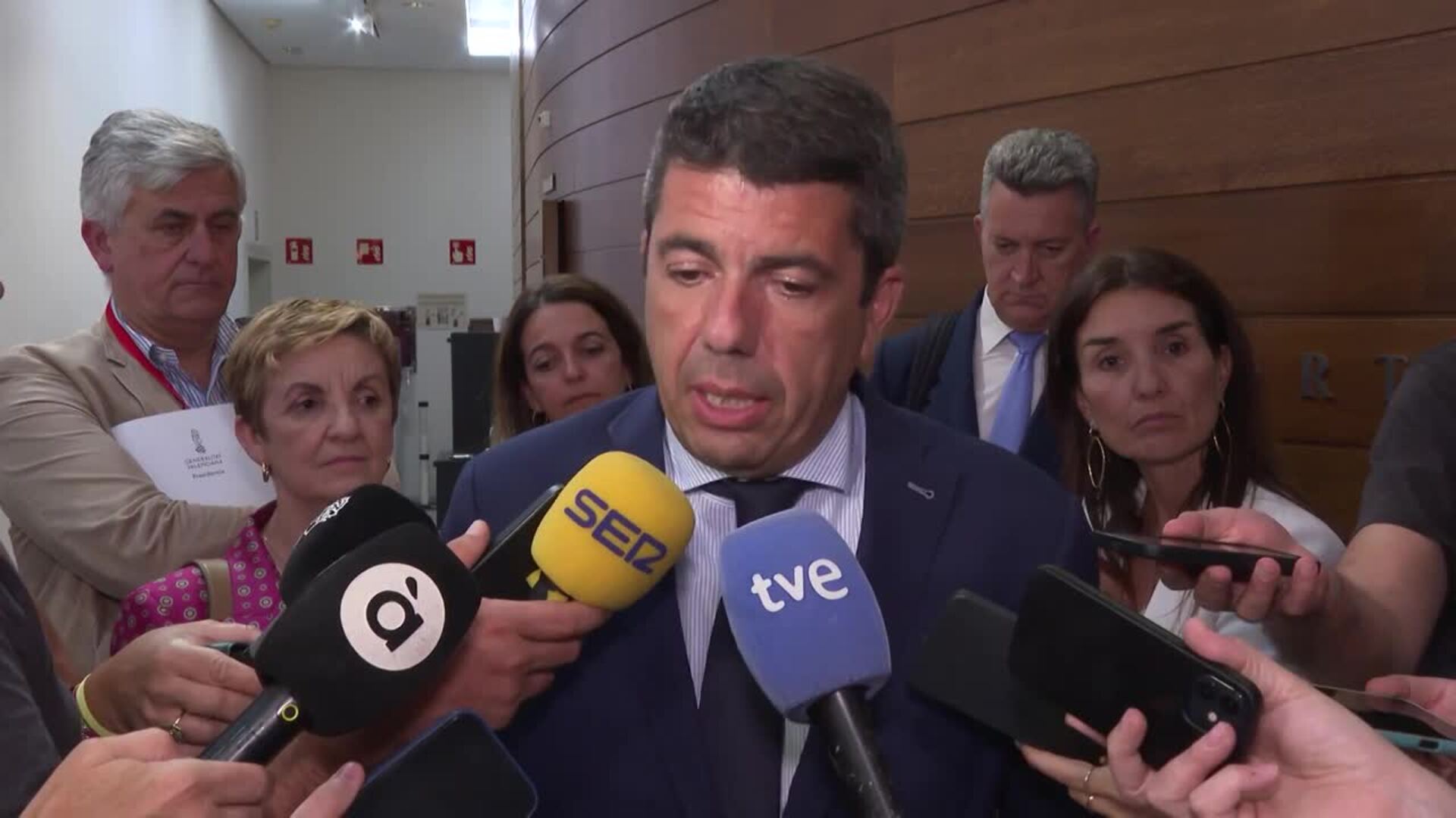 Mazón celebra la aprobación de los presupuestos en Les Corts: "Es un paso muy importante"