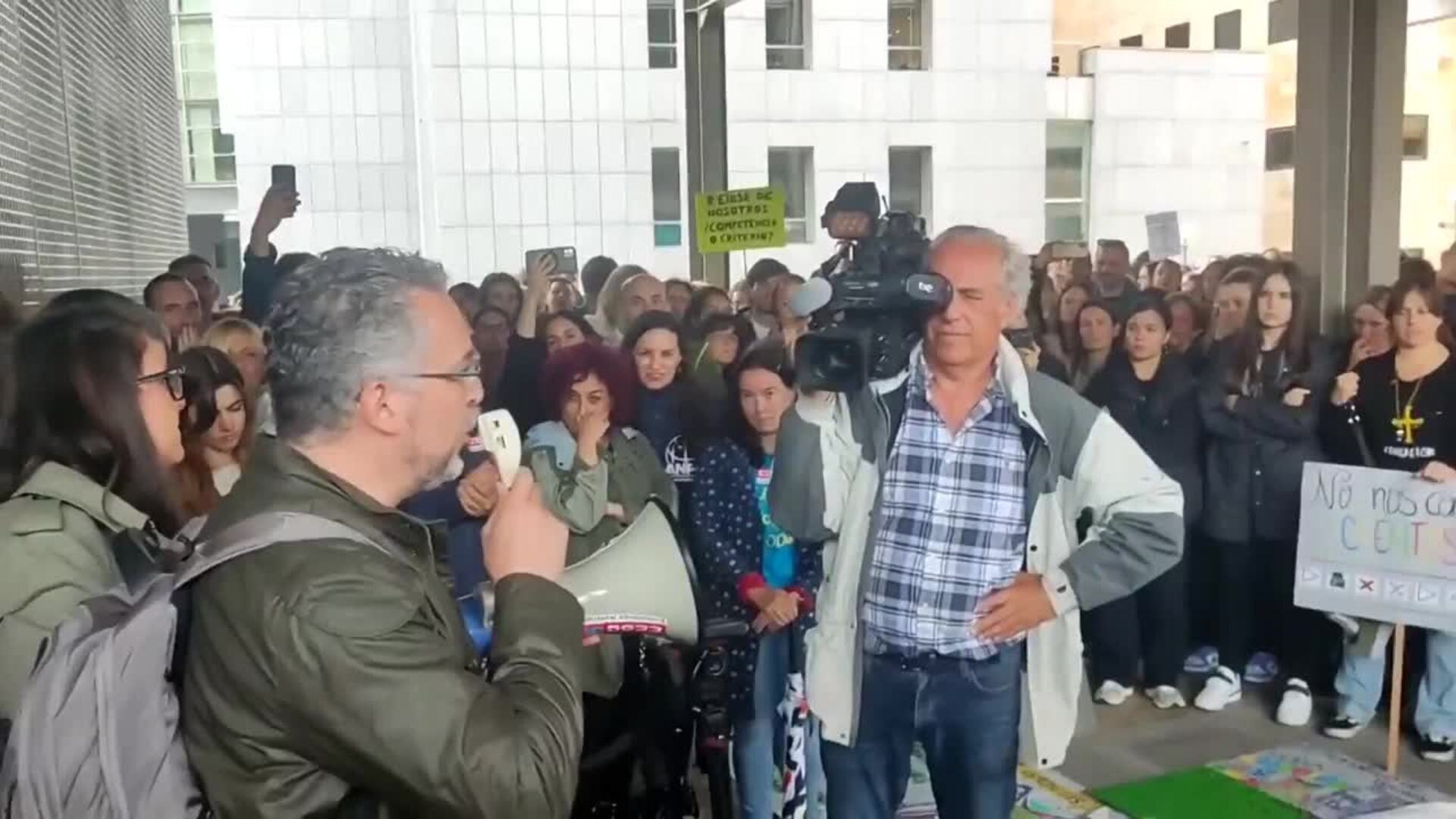 Concluye sin acuerdo la reunión entre Principado de Asturias y sindicatos de enseñanza