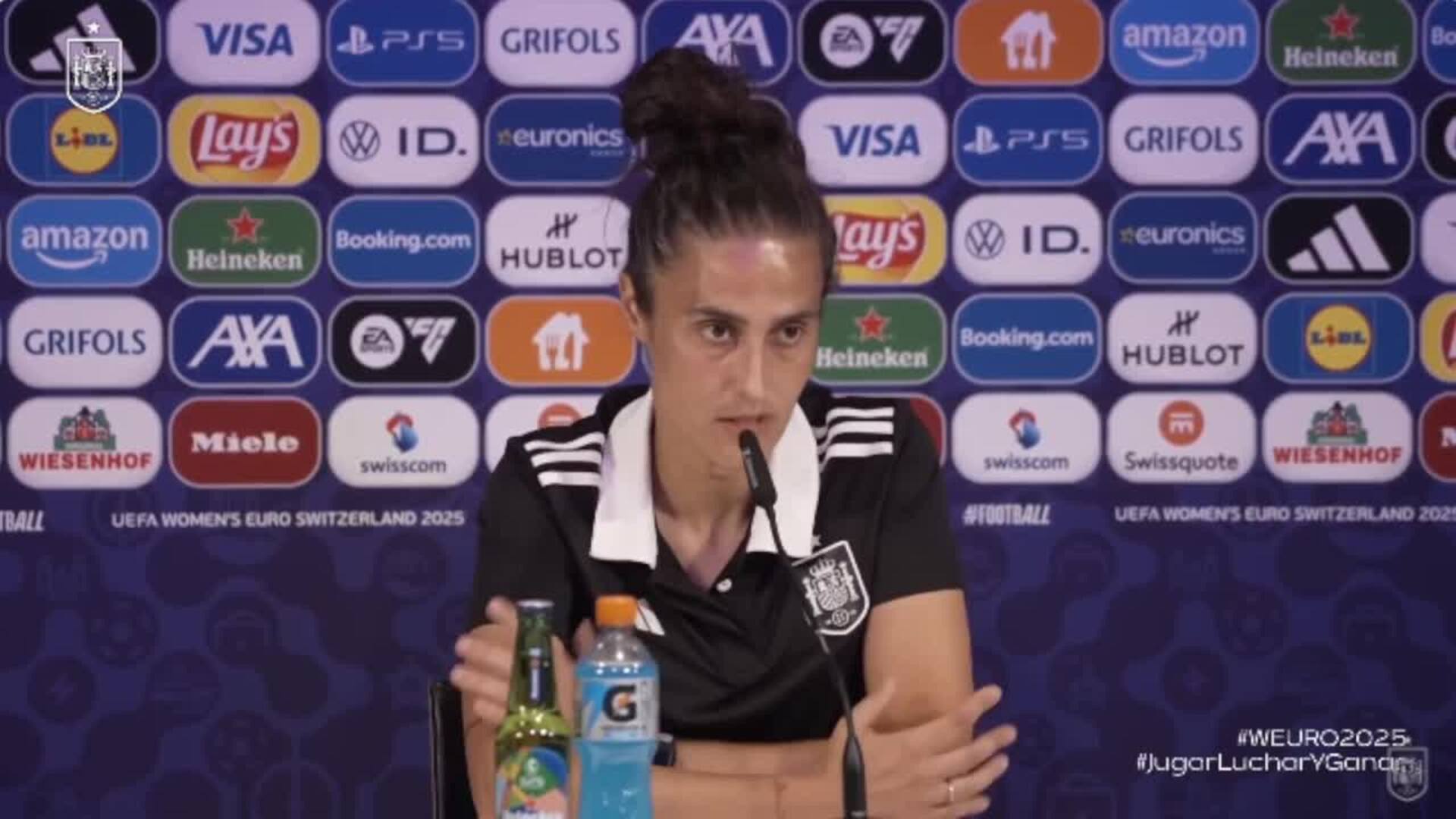 Montse Tomé: "Tenemos defensas de mucho nivel, yo creo que no es una debilidad"