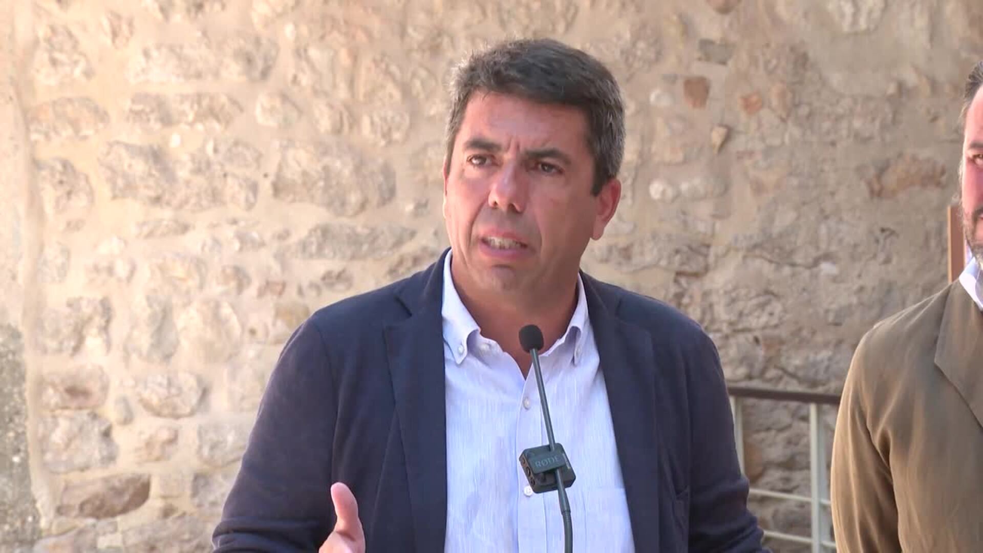 Mazón exige al Gobierno que se deje de sus 