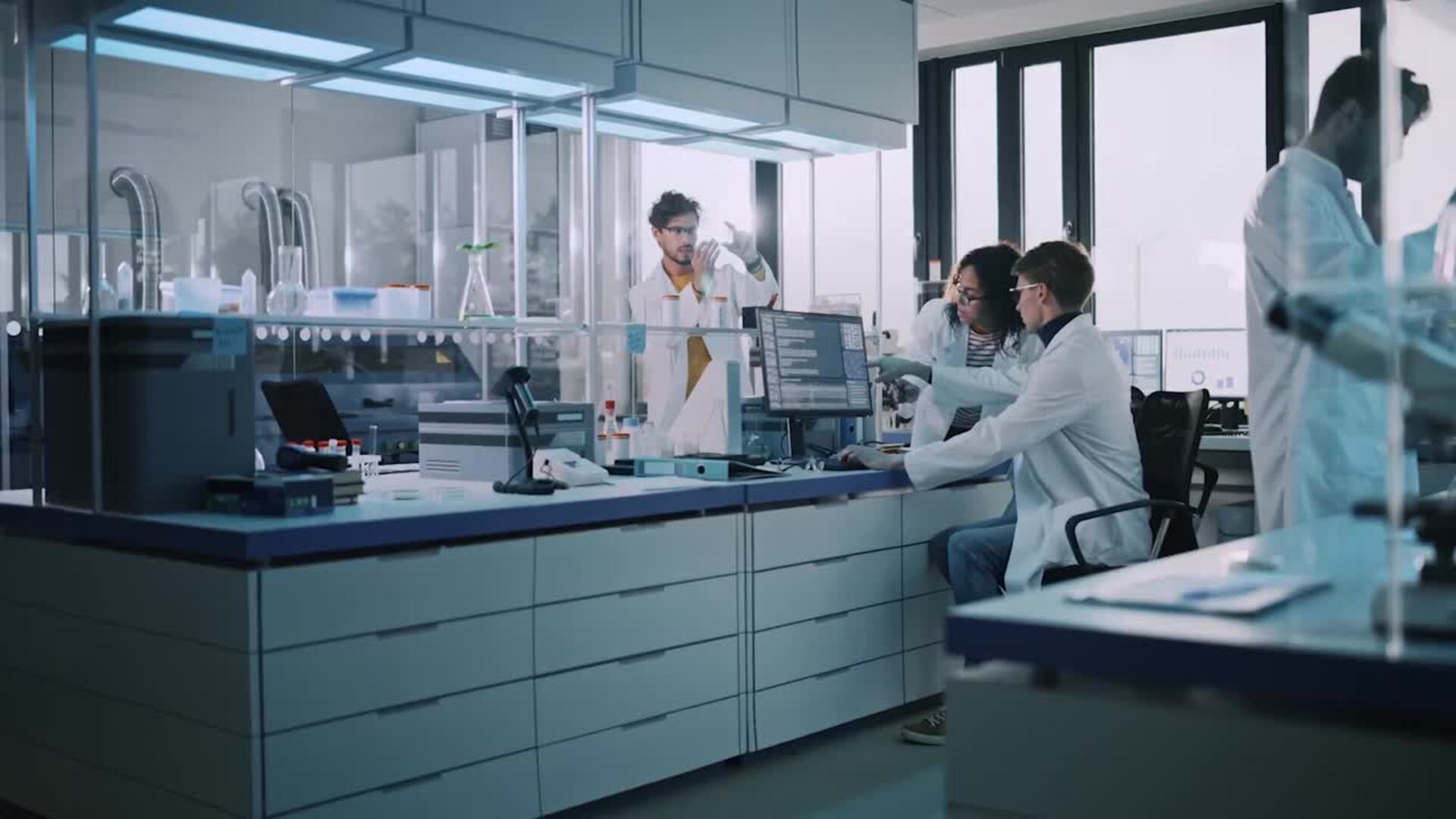 Roche impulsa la innovación y el talento joven para transformar el futuro del cáncer de pulmón