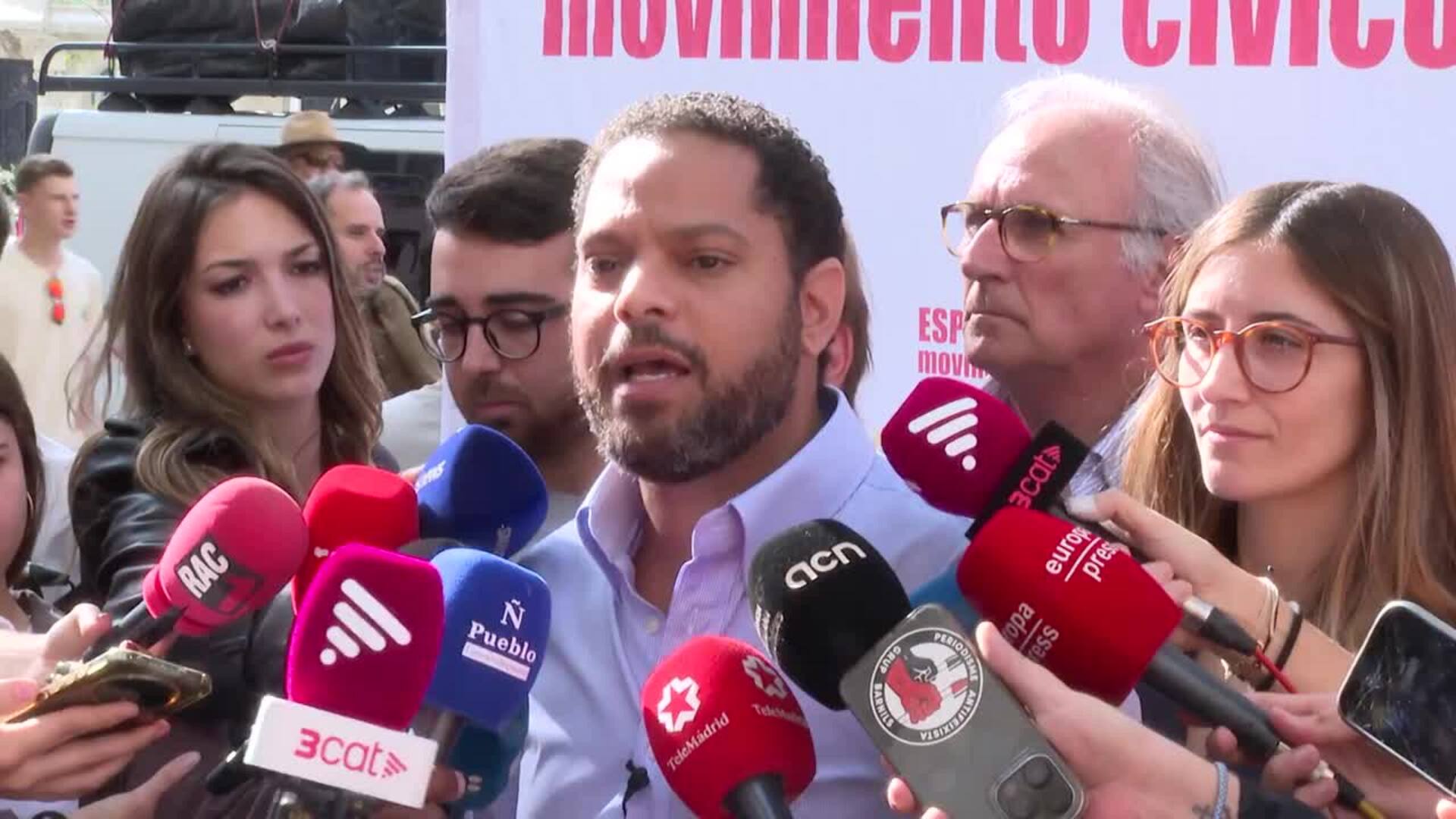 Garriga (Vox) acusa a Sánchez e Illa de llevar Catalunya a la "desnacionalización"