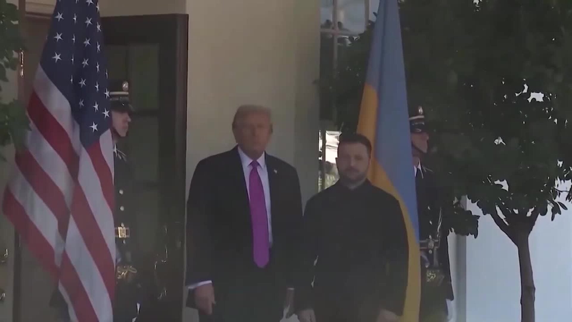 Trump carga contra España por gasto militar y deja en el aire los misiles Tomahaws a Ucrania