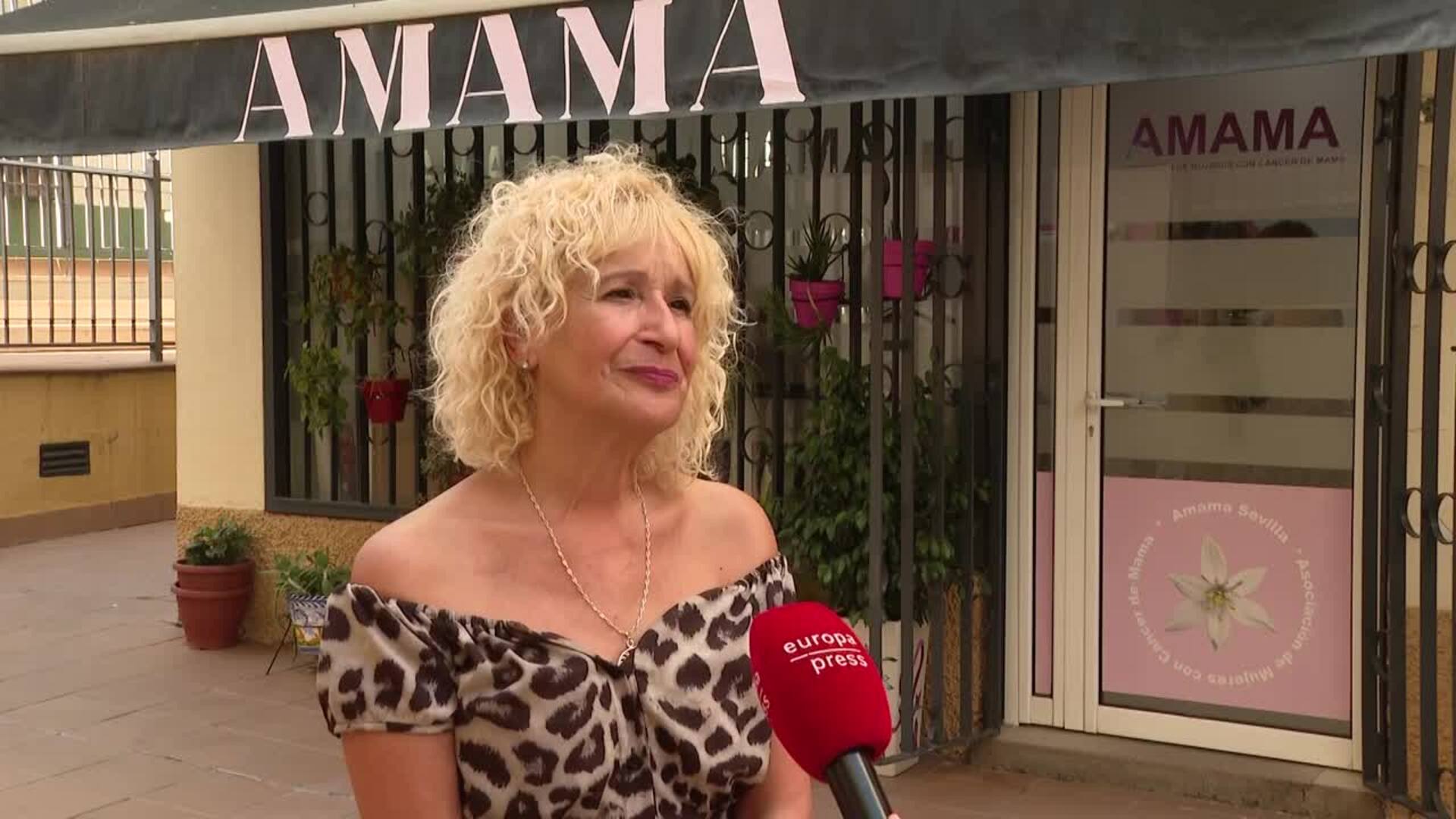 Amama pide a las mujeres que a pesar de todo acudan a cribados que "hasta ahora salvaban vidas"