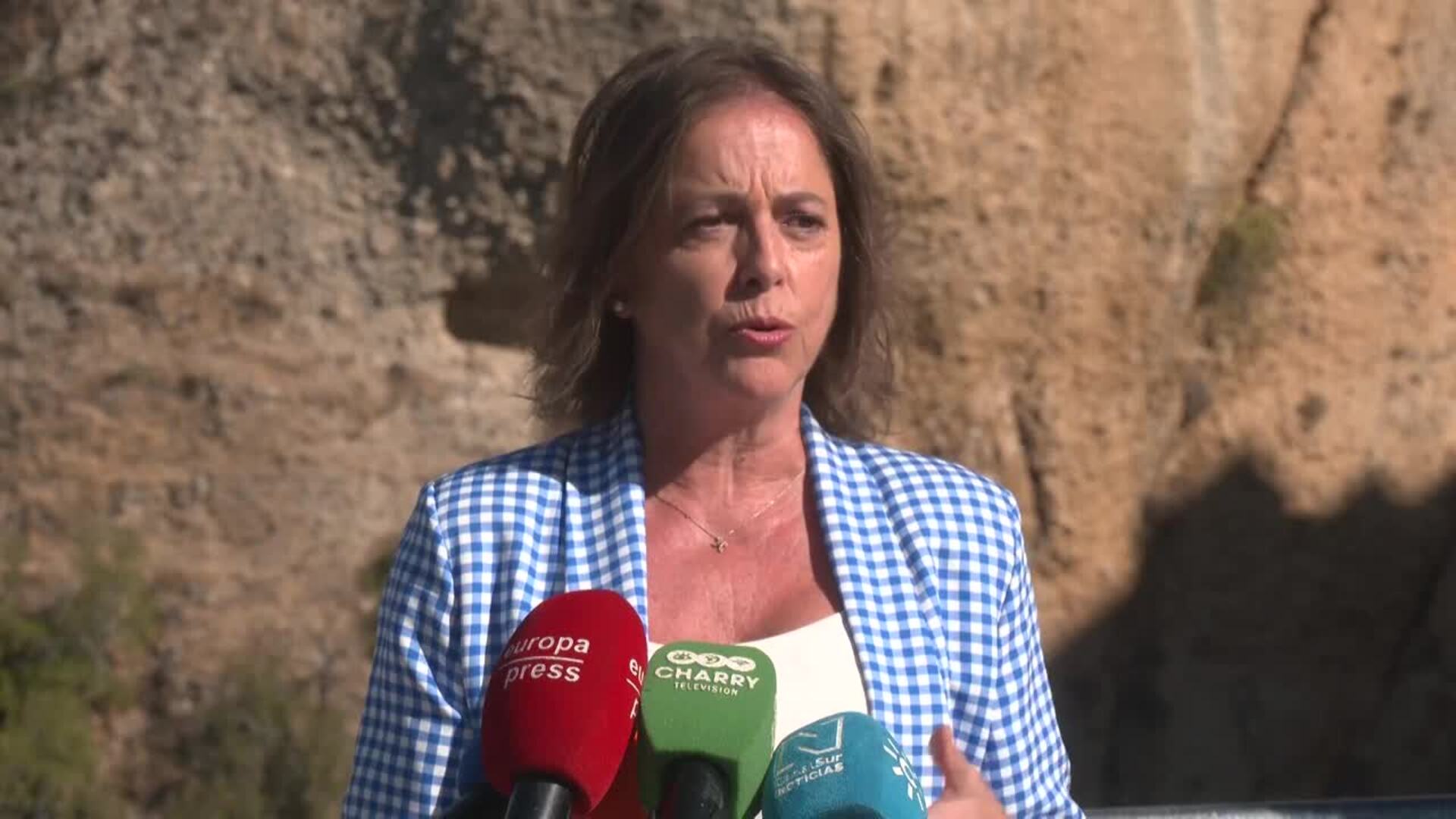 Junta y Ronda sellan colaboración para la gestión del Camino del Desfiladero y la Garganta Tajo