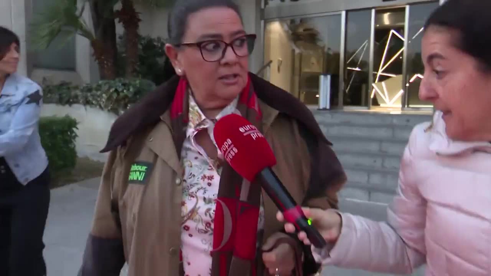 Antonio Tejado, aliviado tras recoger el auto de apertura de juicio oral por el robo a su tía