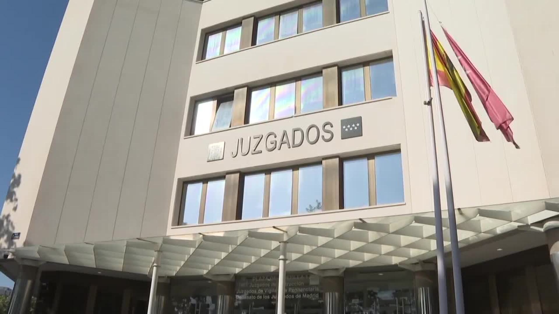 Peinado encarga informe para esclarecer si Gómez hizo intrusismo al firmar pliegos