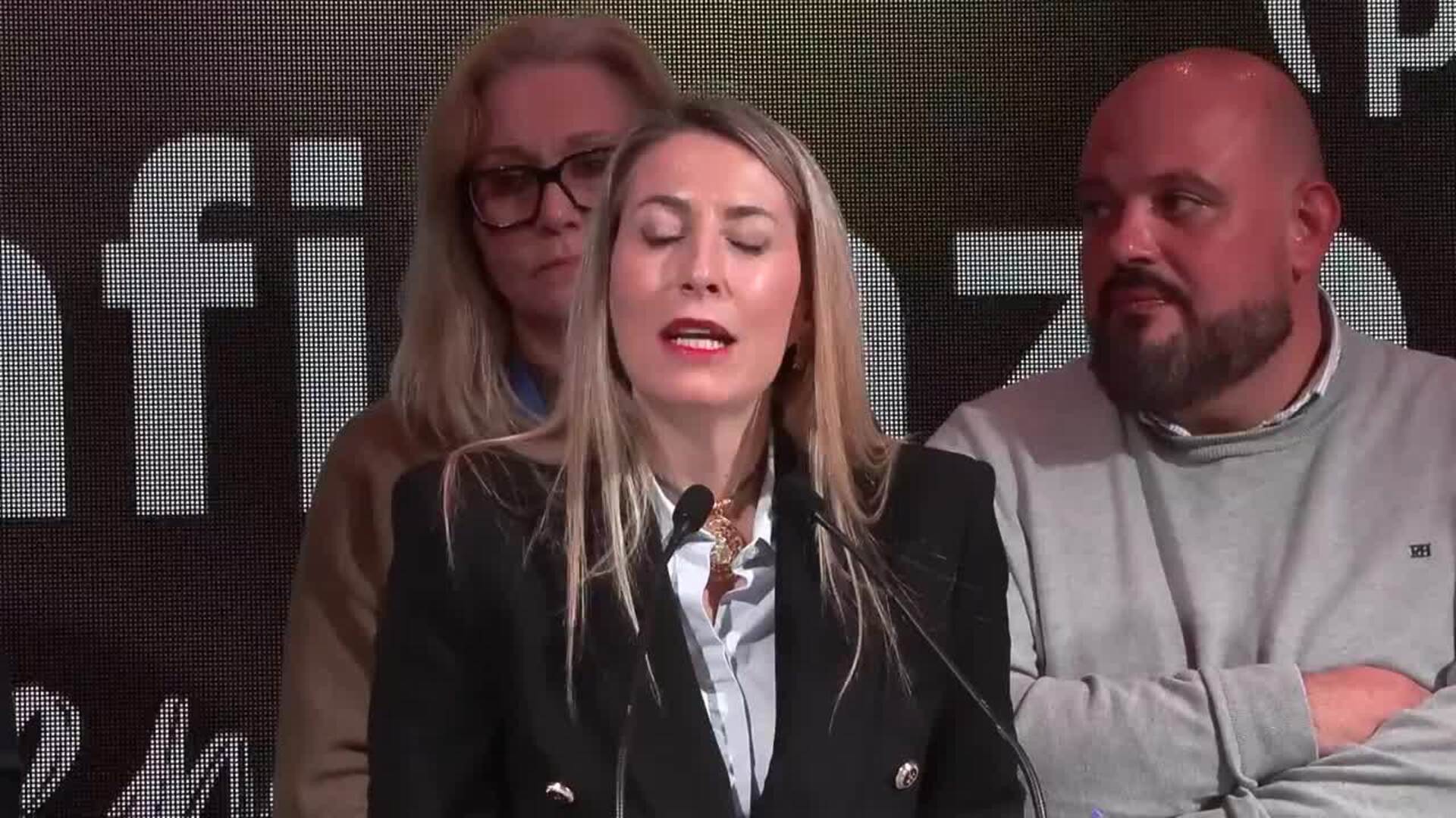 Guardiola proclama su victoria "incontestable" y anuncia una ronda de contactos