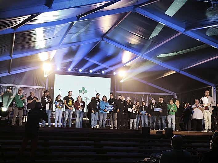 Los Legañosos también tocan el cielo en Ingenio con el primer premio