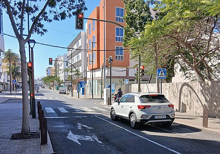 Arrecife recupera al fin los semáforos de la Medular y de las calles del centro